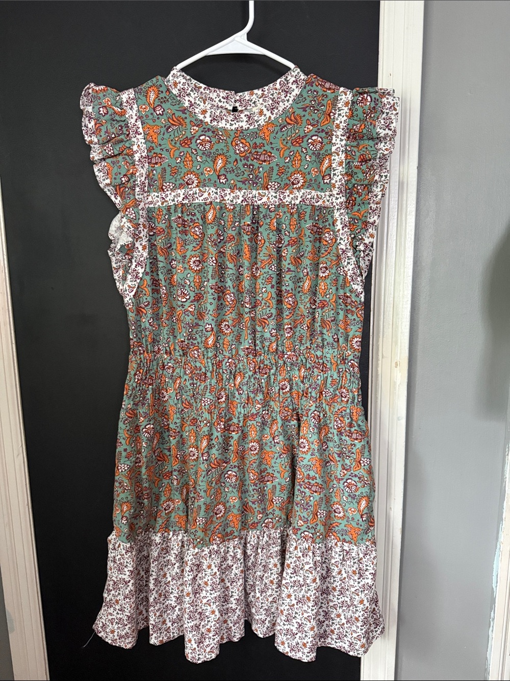 Universal Thread Cottage Floral Ruffle Mini Dress Size: L
